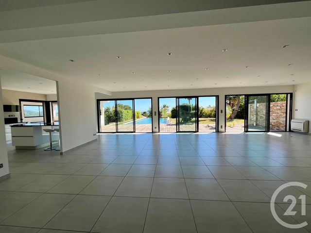 maison à vendre - 6 pièces - 240.0 m2 - LA CADIERE D AZUR - 83 - PROVENCE-ALPES-COTE-D-AZUR - Century 21 Cabinet Berenger