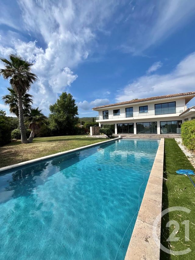 maison à vendre - 6 pièces - 240.0 m2 - LA CADIERE D AZUR - 83 - PROVENCE-ALPES-COTE-D-AZUR - Century 21 Cabinet Berenger