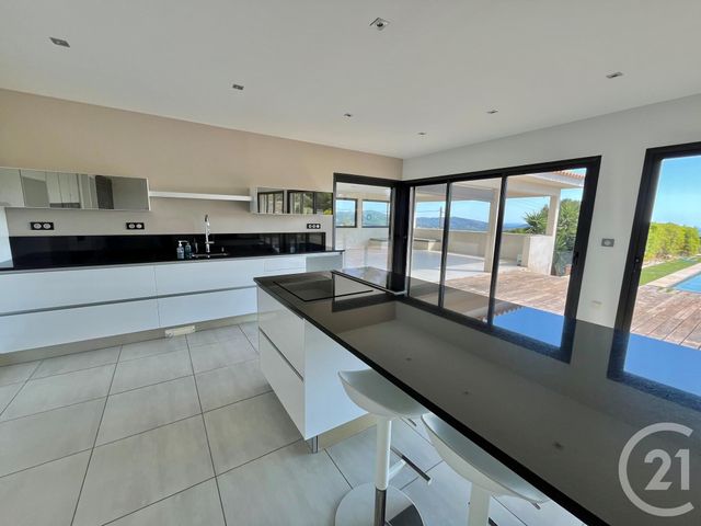 maison à vendre - 6 pièces - 240.0 m2 - LA CADIERE D AZUR - 83 - PROVENCE-ALPES-COTE-D-AZUR - Century 21 Cabinet Berenger
