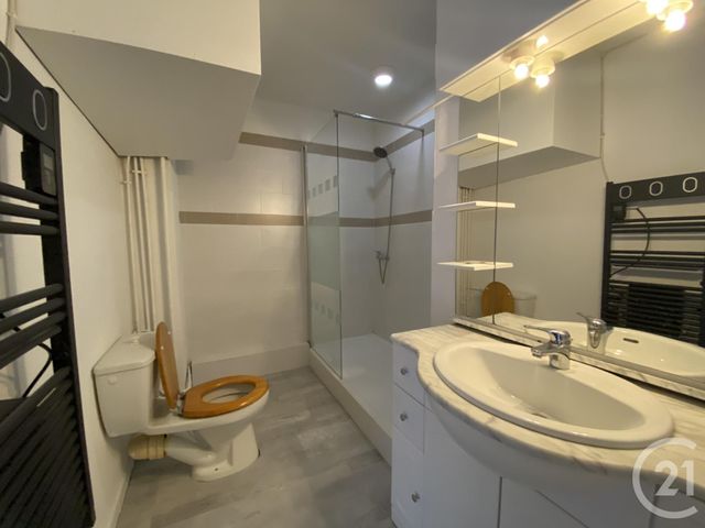 Appartement T2 à louer - 2 pièces - 50.14 m2 - ST CYR SUR MER - 83 - PROVENCE-ALPES-COTE-D-AZUR - Century 21 Cabinet Berenger