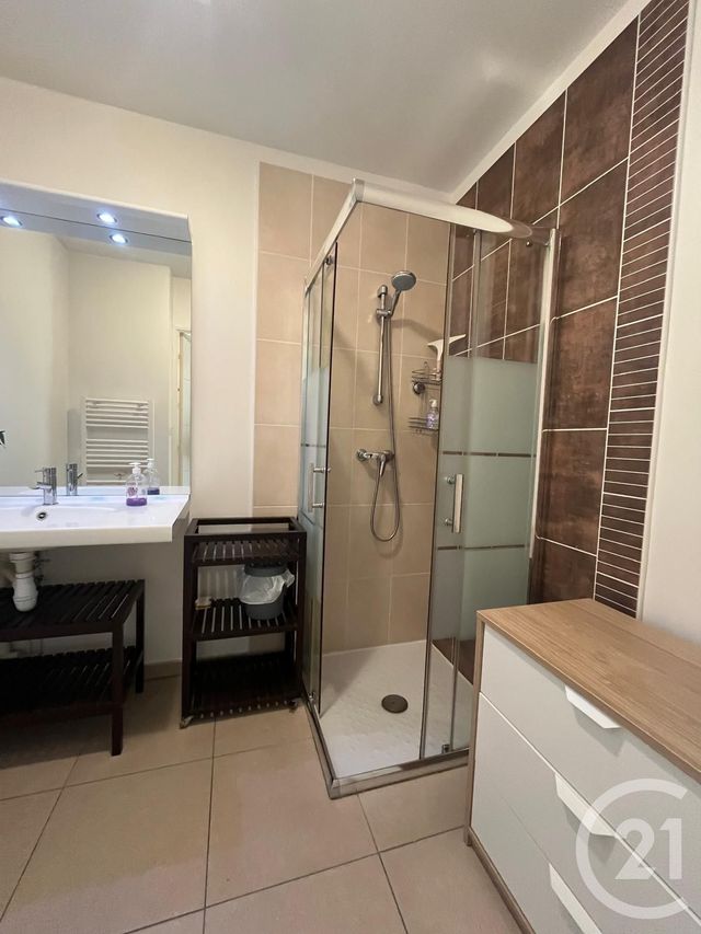 Appartement T1 à louer - 1 pièce - 34.01 m2 - LA CIOTAT - 13 - PROVENCE-ALPES-COTE-D-AZUR - Century 21 Cabinet Berenger