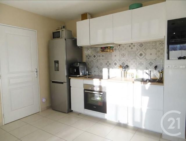 Appartement T2 à louer - 2 pièces - 36.16 m2 - LA CIOTAT - 13 - PROVENCE-ALPES-COTE-D-AZUR - Century 21 Cabinet Berenger